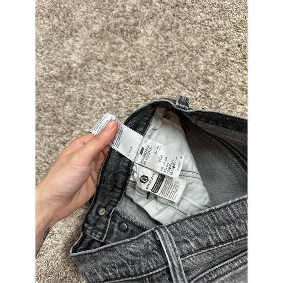 Levi’s 501® Original Fit High Rise Women’s 26 Jean Short Gray Wash Denim Cut Off - Picture 5 of 11